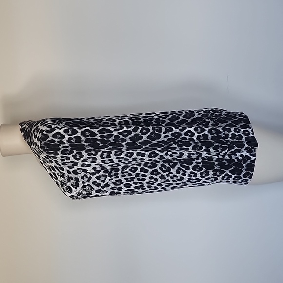 Cache gray/black leopard print long stretchy top-L - Picture 3 of 9